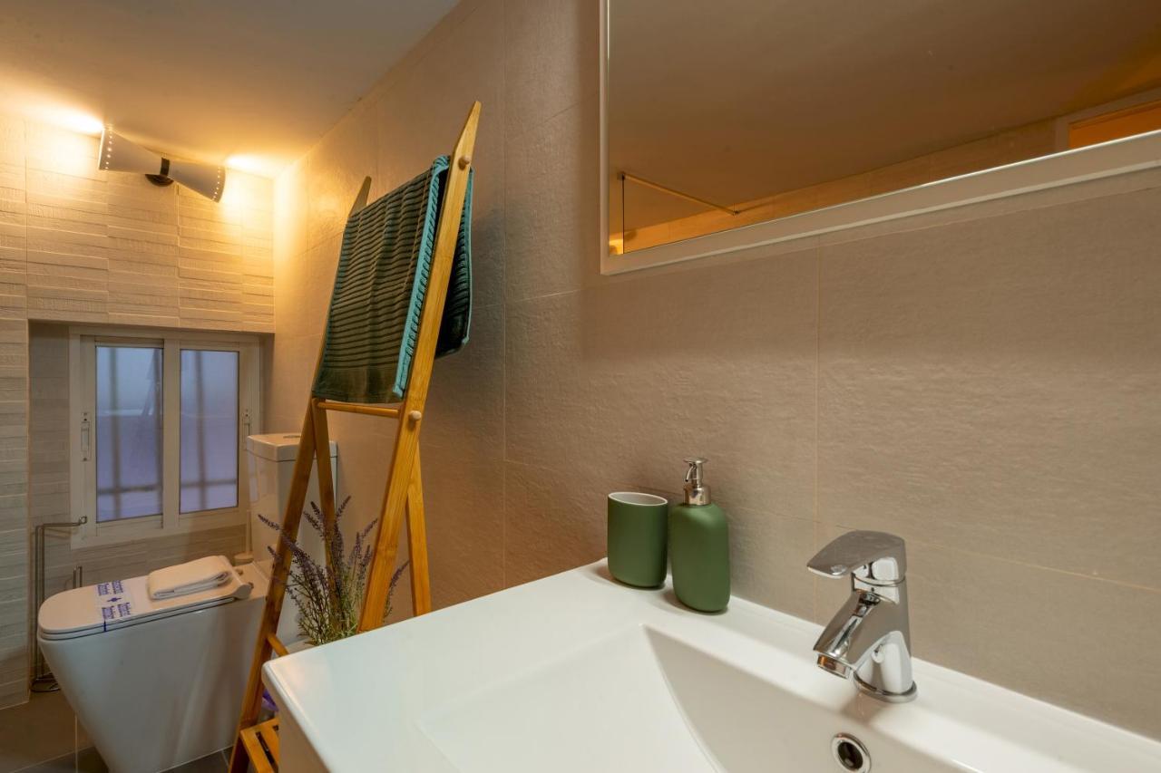 1 Bedroom 1 Bathroom Furnished - Lavapies - Duplex Мадрид Екстер'єр фото